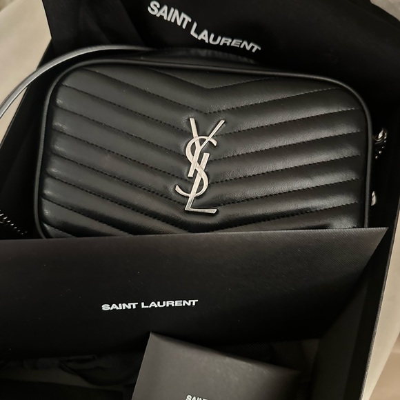 Saint Laurent Mini Lou Bag Quilted Leather. Original box, duster and contents. - Picture 3 of 8